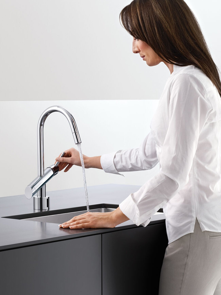 Robinet de cuisine automatique à bec extractible