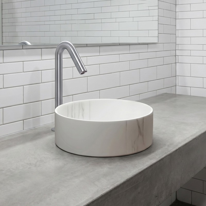 Grifo automático pico alto ONE acero inoxidable cepillado diseño tendencia para lavamanos sobre encimera Grifo automático pico alto ONE acero inoxidable cepillado diseño tendencia para lavamanos sobre encimera
