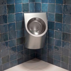 Urinoir mural d’angle inox URBA à rinçage automatique sans contact et capteur thermique invisible Urinoir mural d’angle inox URBA à rinçage automatique sans contact et capteur thermique invisible