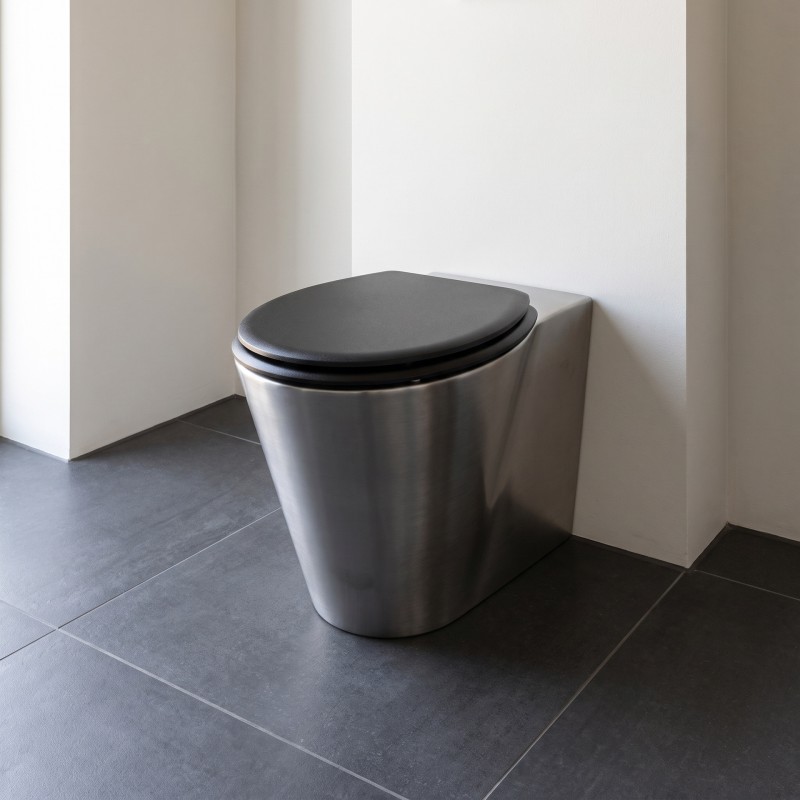 WC inox OPTIMA au sol avec abattant pour sanitaires collectifs ou haut de gamme WC inox OPTIMA au sol avec abattant pour sanitaires collectifs ou haut de gamme