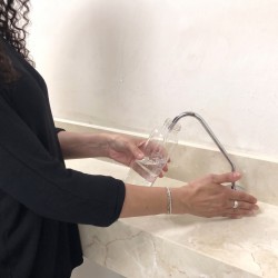 High-spout automatic faucet for bottle and water bottle filling High-spout automatic faucet for bottle and water bottle filling