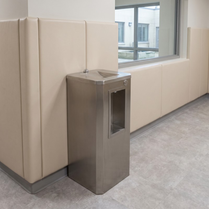 Secure stainless steel fountain with anti-ligature bubbler tap and recessed push-button Secure stainless steel fountain with anti-ligature bubbler tap and recessed push-button