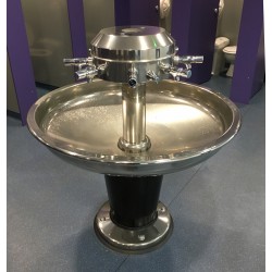 Miniature-1 Circular washbasin on a central stand for collective sanitary facilities LC-04