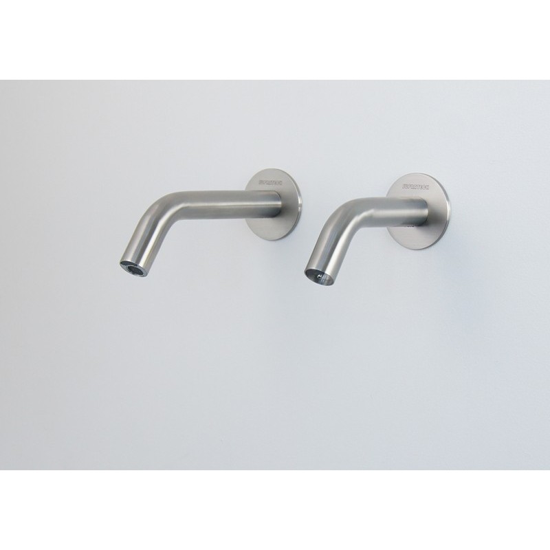 Robinet mural automatique design EXTREM WS inox avec distributeur de savon pour collectivités