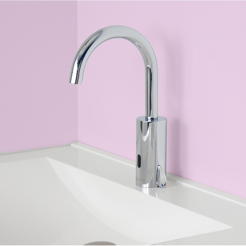 AKWAVIVA automatic mixer tap