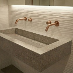 EXTREME WS wall-mounted mixer with infrared sensor, copper PVD finish