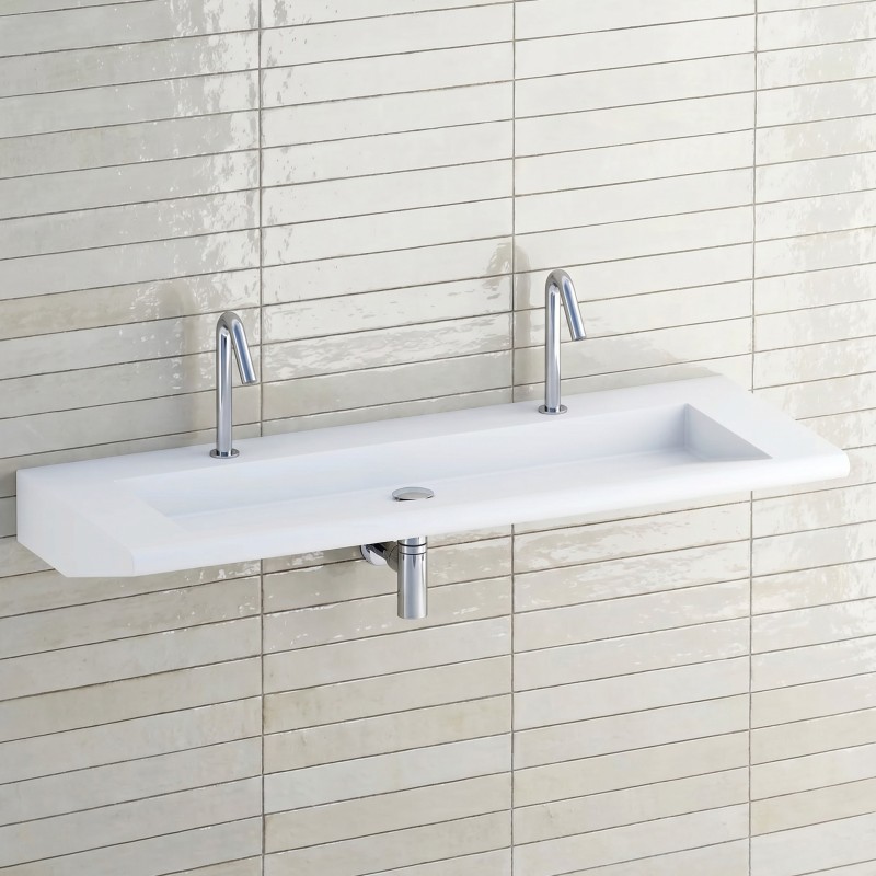ONE touchless washbasin tap with a modern and minimalist look