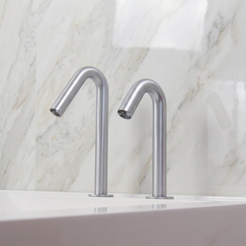 Grifo automático sin contacto ONE y dispensador de jabón para lavabo acabado PVD níquel cepillado