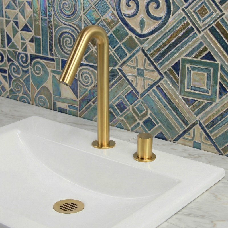 Mitigeur lavabo design automatique ONE finition PVD doré mat Mitigeur lavabo design automatique ONE finition PVD doré mat