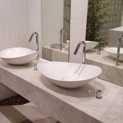 Automatic mixer tap ONE for countertop basin with remote blender button