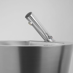 AKWA Electronic Mixer timeless design
