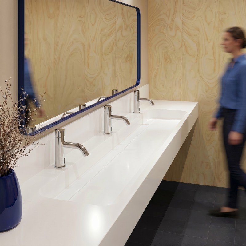 Grifo automático de diseño EXTREME para lavabo colectivo