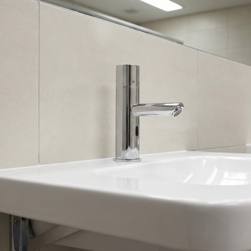 AKWATHERMO Thermostatic electronic mixer tap