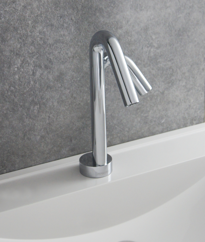 Robinet automatique lavabo design eau et savon ONE 2en1