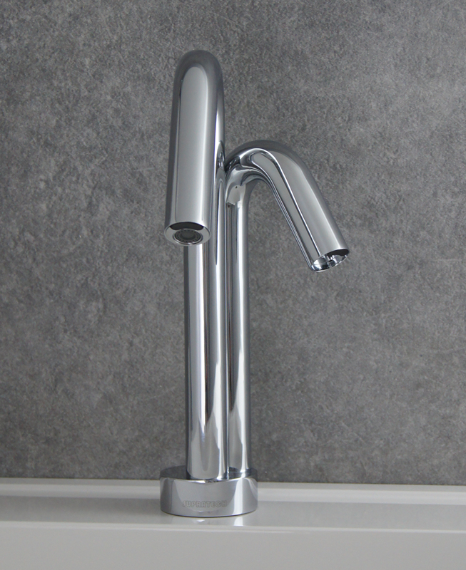 Robinet sans contact design ONE 2en1 eau et savon